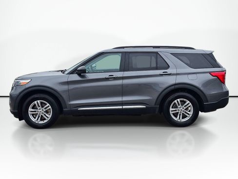 Used 2022 Ford Explorer XLT RWD image 14