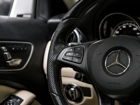Used 2019 Mercedes-Benz GLA 250 image 15