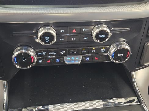 Used 2025 Ford F150 Lariat w/ Equipment Group 501A Mid AWD/4WD image 13
