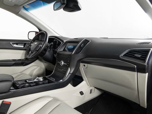 Used 2019 Ford Edge Titanium w/ Equipment Group 301A image 26