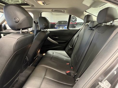 Used 2017 BMW 320i xDrive Sedan image 22