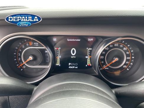 Used 2021 Jeep Gladiator Sport AWD/4WD image 2
