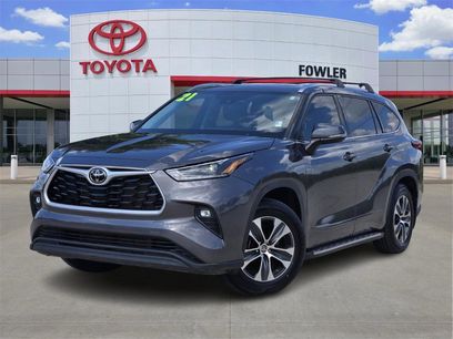 Used 2021 Toyota Highlander XLE
