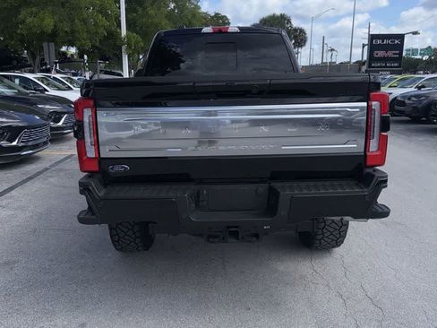 Used 2025 Ford F250 Platinum w/ Platinum Plus Package AWD/4WD image 5