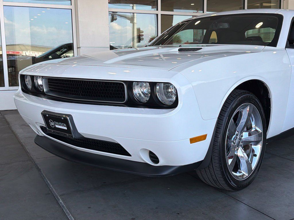 Used 2013 Dodge Challenger SXT w/ Super Sport Group RWD image 3