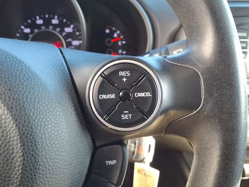 Used 2016 Kia Soul image 18