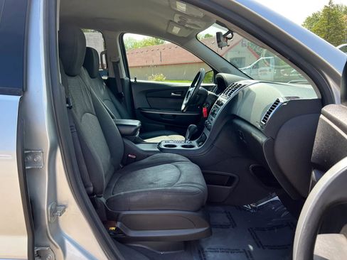 Used 2012 GMC Acadia SL w/ Preferred Package FWD image 19