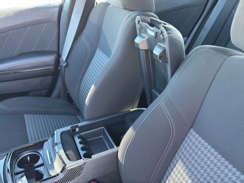 Used 2023 Dodge Charger SXT w/ Blacktop Package image 19