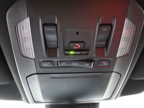 Certified 2025 Toyota Highlander XSE image 23