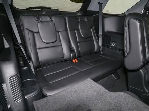 Used 2023 Ford Explorer XLT w/ Equipment Group 202A image 20