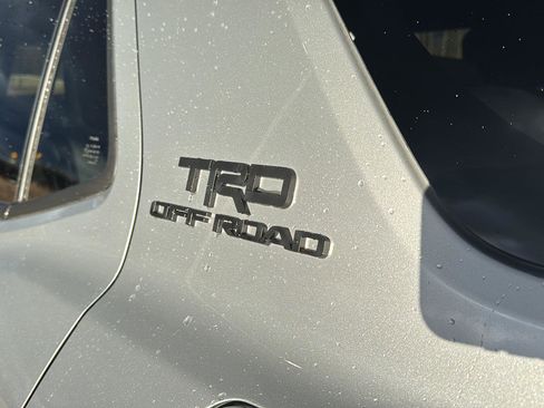 Used 2025 Toyota 4Runner TRD Off-Road Premium image 4