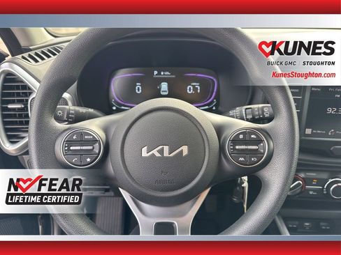 Used 2025 Kia Soul LX w/ LX Technology Package image 25