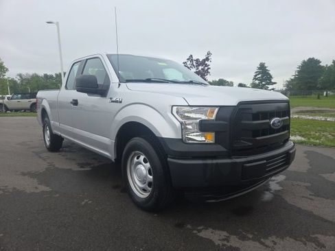 Used 2015 Ford F150 XL RWD image 4