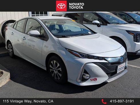 Used 2022 Toyota Prius Prime Limited FWD image 1
