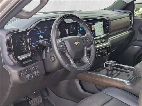 Used 2024 Chevrolet Silverado 1500 High Country w/ High Country Premium Package AWD/4WD image 10