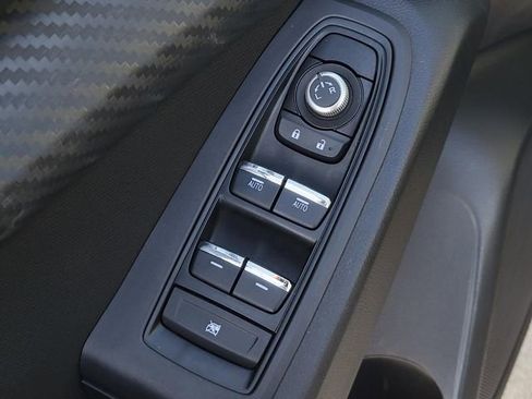 Used 2024 Subaru Ascent Premium w/ Convenience Package image 18