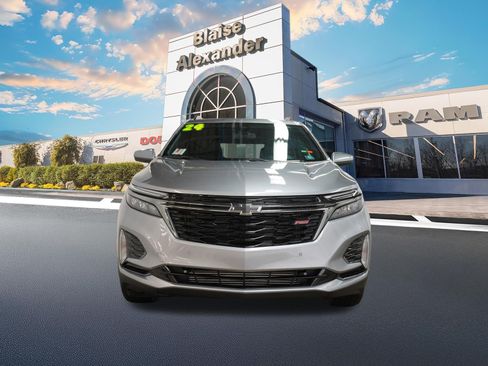 Used 2024 Chevrolet Equinox RS AWD/4WD image 11