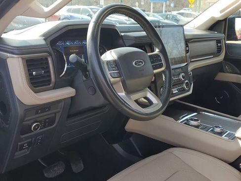 Used 2024 Ford Expedition Max Limited image 8