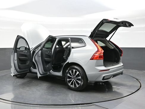 Used 2024 Volvo XC60 B5 Core w/ Protection Package Premier AWD/4WD image 47