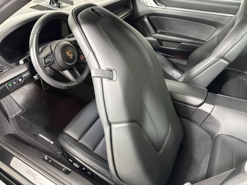 Certified 2025 Porsche 911 Carrera image 26