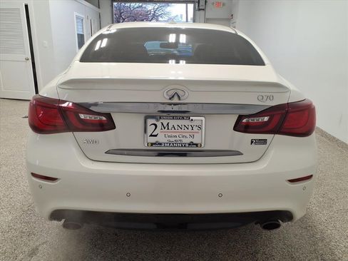 Used 2019 INFINITI Q70 Luxe image 5