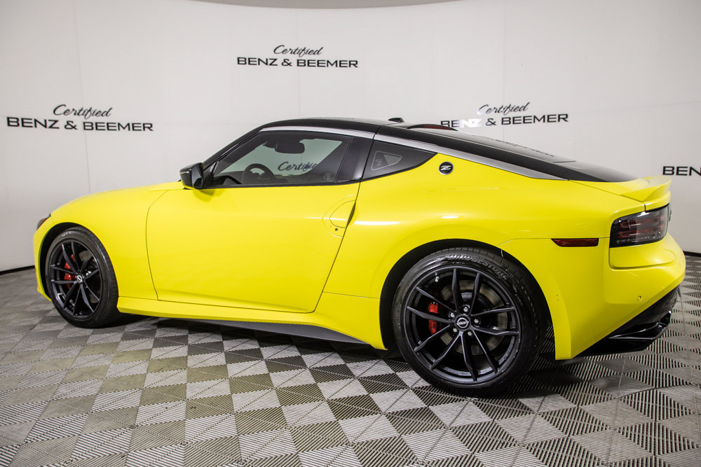 Used 2024 Nissan Z Performance w/ Floor Mat Package RWD image 14