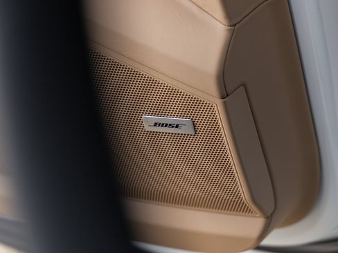 Certified 2026 Porsche Cayenne AWD/4WD image 23