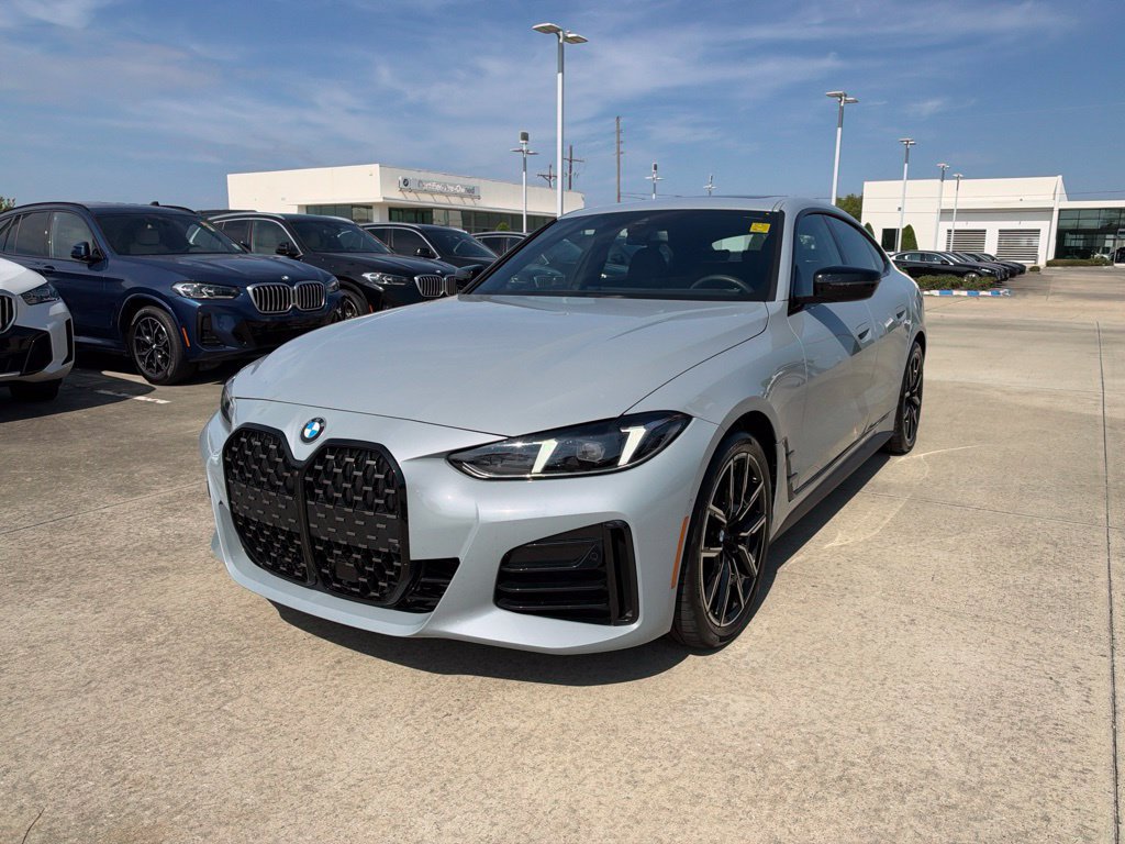 Used 2026 BMW 430i w/ M Sport Package RWD image 1