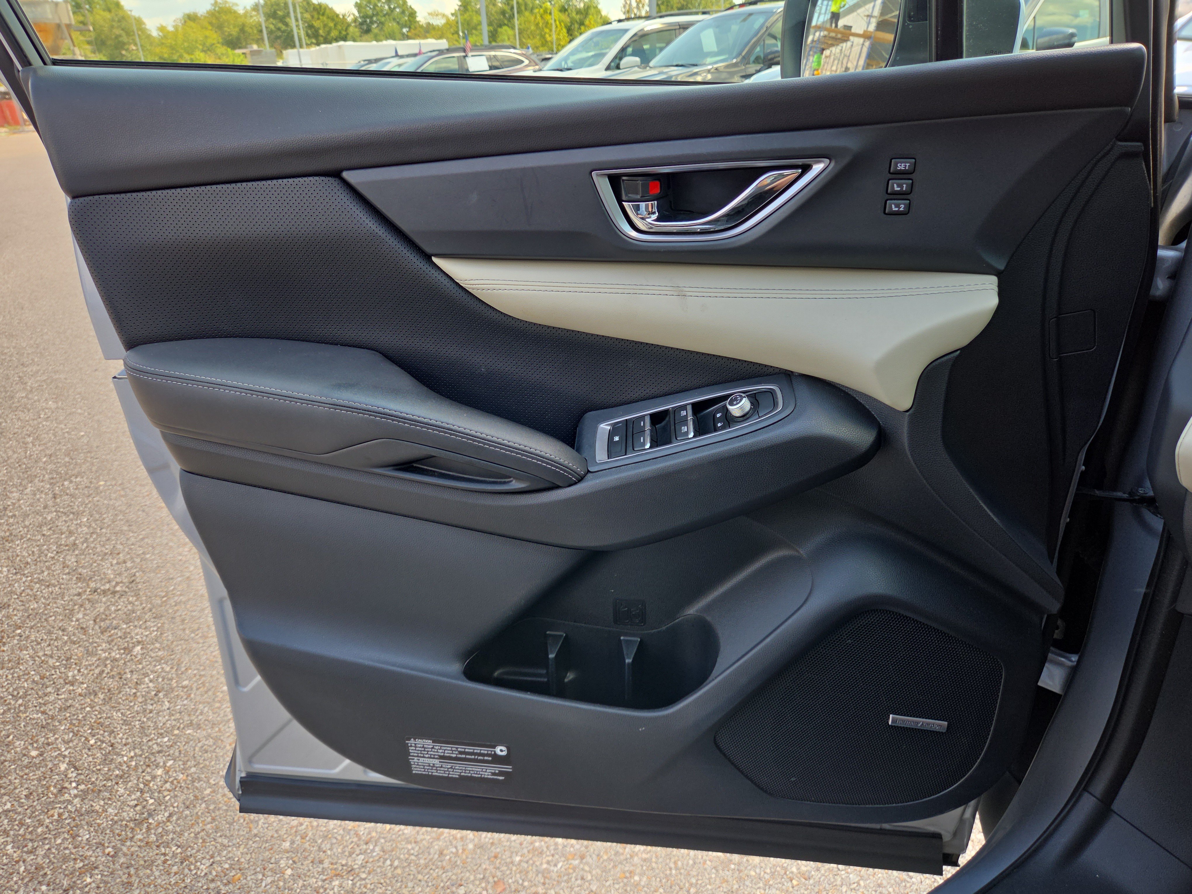 Used 2019 Subaru Ascent Limited AWD/4WD image 19