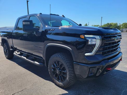 New 2026 Chevrolet Silverado 2500 LT w/ Trail Boss Package AWD/4WD image 3