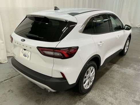 Used 2024 Ford Escape Active image 3