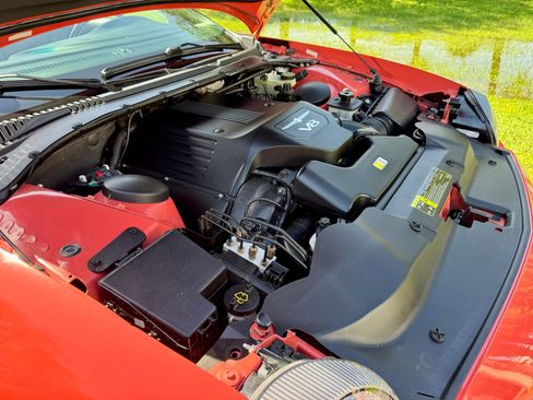 Used 2003 Ford Thunderbird image 65