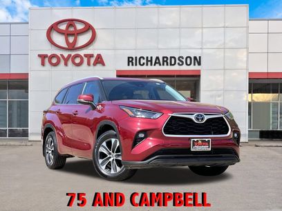 Used 2023 Toyota Highlander XLE