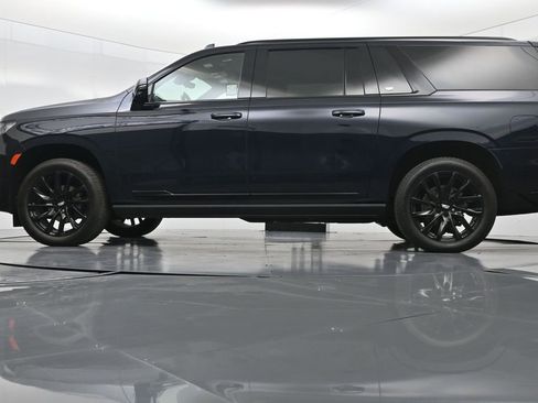 Used 2023 Cadillac Escalade ESV Sport Platinum w/ LPO, ONYX Package image 59