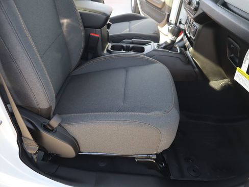 New 2026 Jeep Gladiator Sport image 12