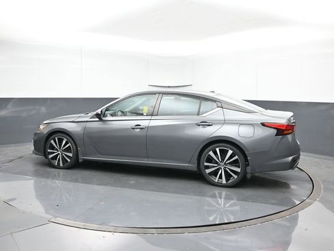 Used 2021 Nissan Altima 2.0 SR image 3