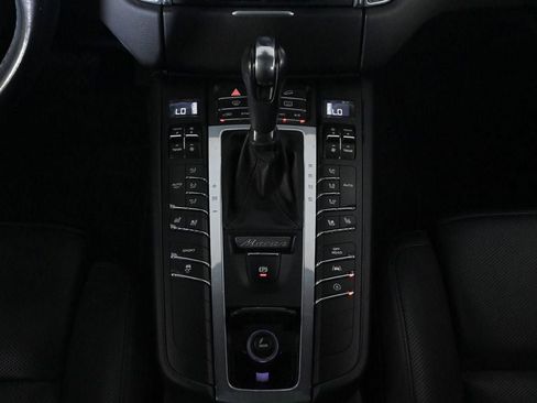 Certified 2018 Porsche Macan S AWD/4WD image 16
