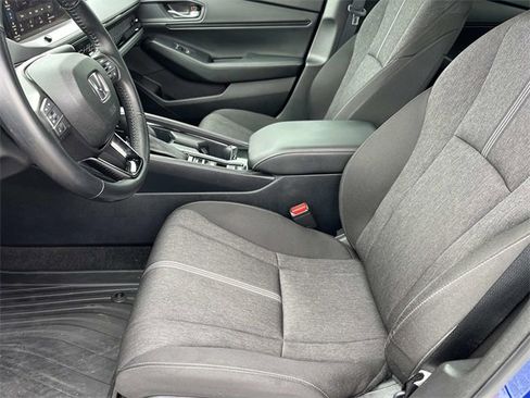 Used 2023 Honda Accord Sport image 25