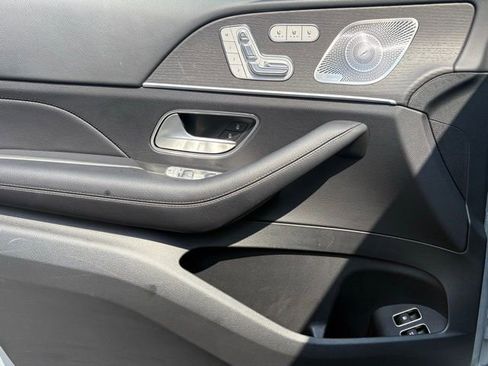 Used 2024 Mercedes-Benz GLE 450e 4MATIC image 26