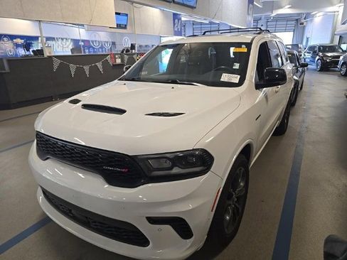 Used 2023 Dodge Durango R/T RWD image 1
