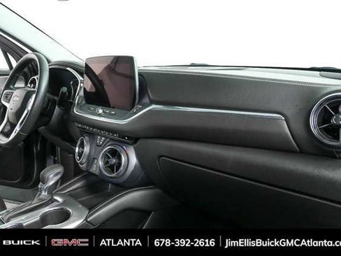 Used 2025 Chevrolet Blazer LT FWD image 22
