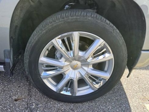 Used 2024 Chevrolet Silverado 1500 High Country w/ High Country Premium Package image 6