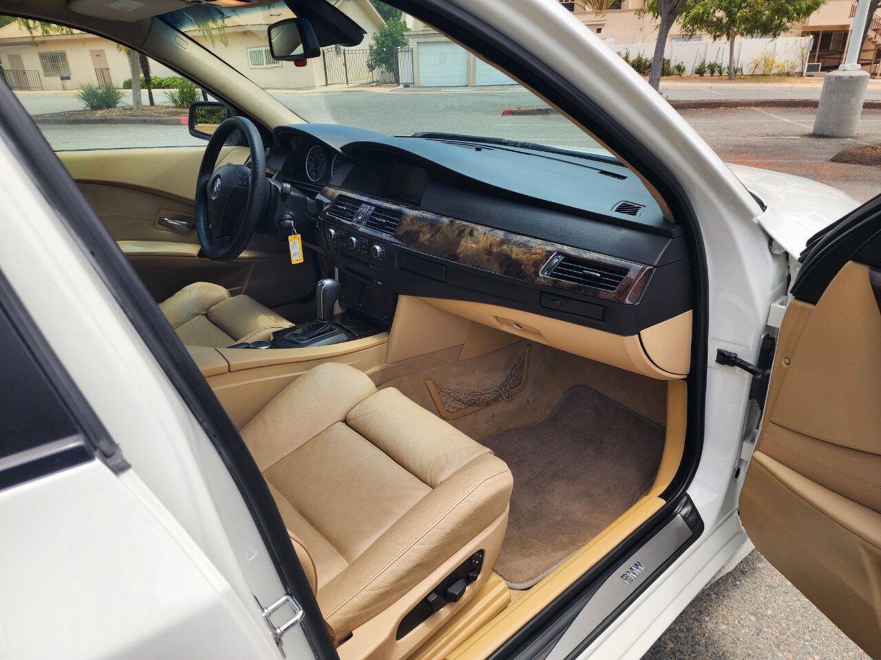 Used 2006 BMW 530xi Wagon AWD/4WD image 17