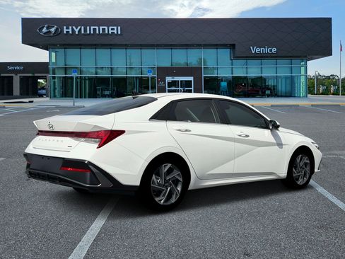 New 2026 Hyundai Elantra Limited FWD image 27