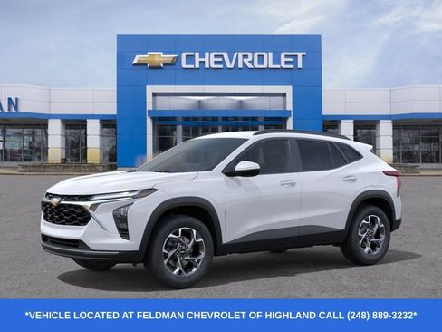 New 2026 Chevrolet Trax LT w/ Driver Confidence Package FWD image 2