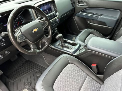 Used 2019 Chevrolet Colorado Z71 AWD/4WD image 11