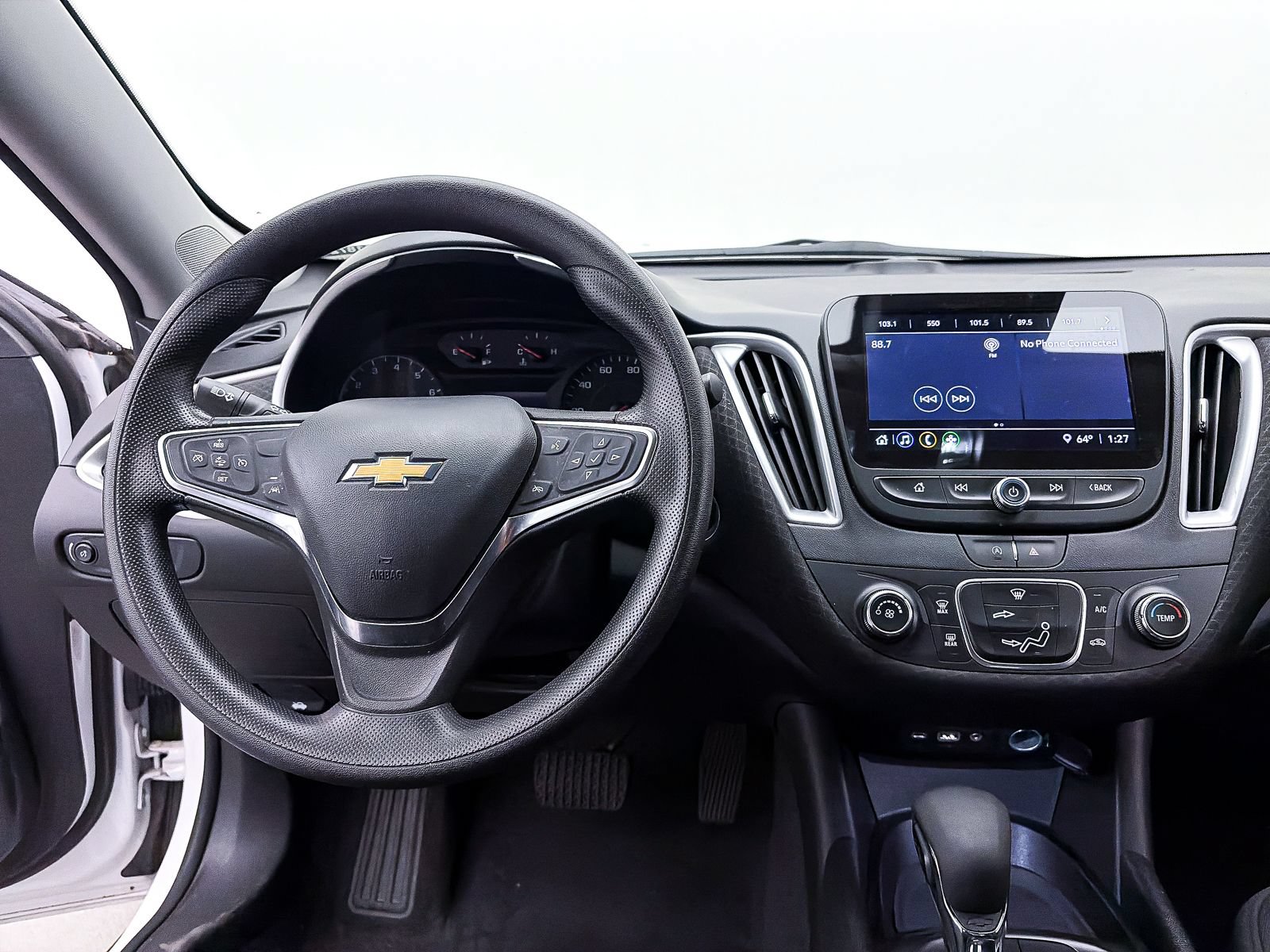 Used 2025 Chevrolet Malibu LS FWD image 17