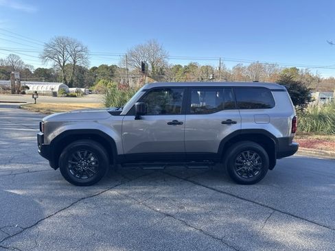 Used 2025 Toyota Land Cruiser 1958 image 9