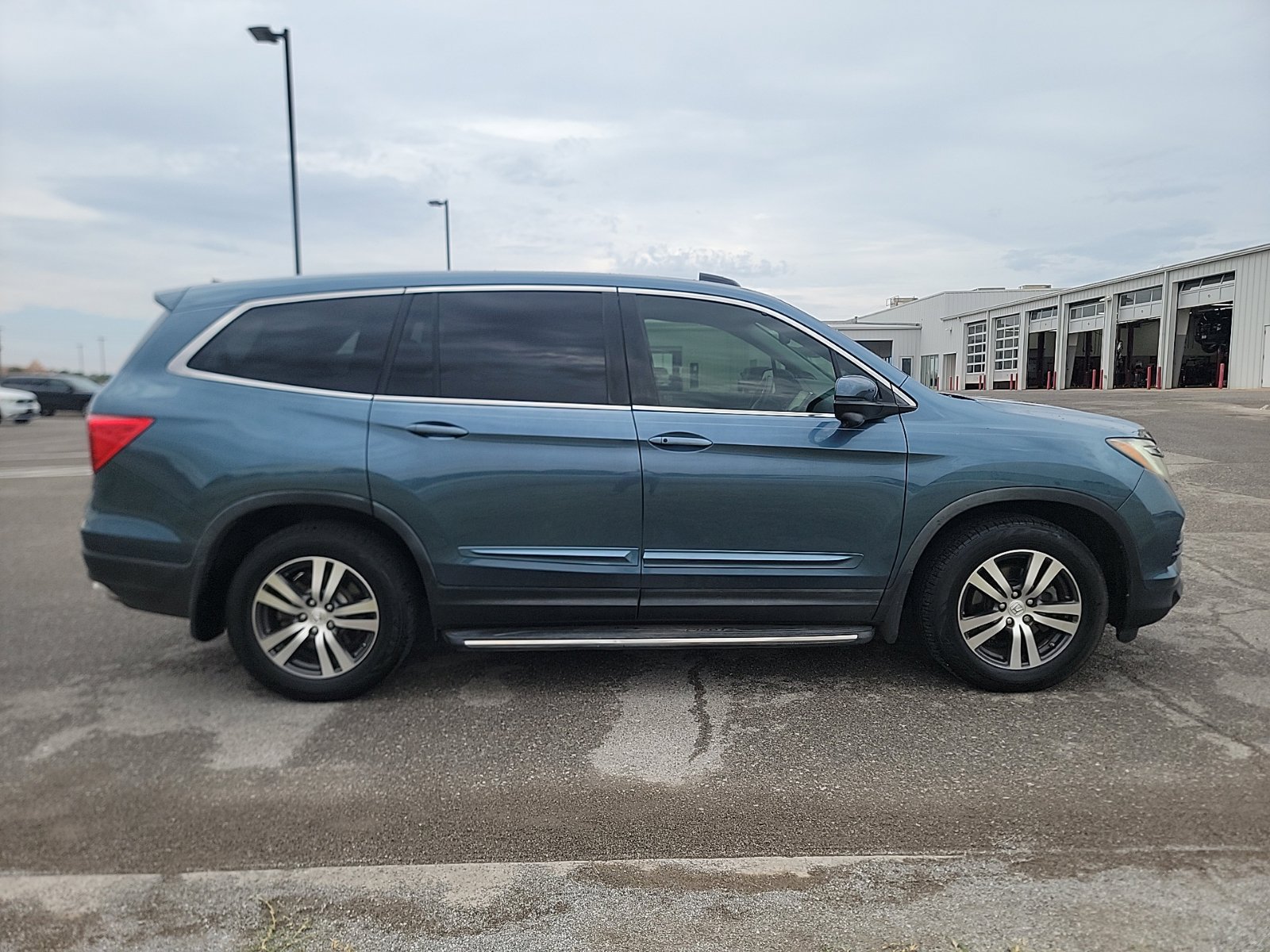 Used 2017 Honda Pilot EX-L image 8