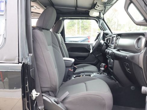 Used 2023 Jeep Wrangler Sport image 27
